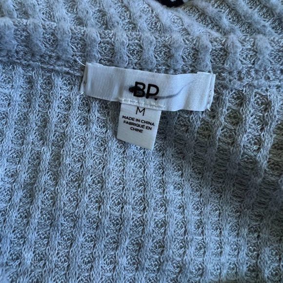 NWOT BP Oversize Snap Front Henley Top in Grey Heather (M) - Picture 7 of 11